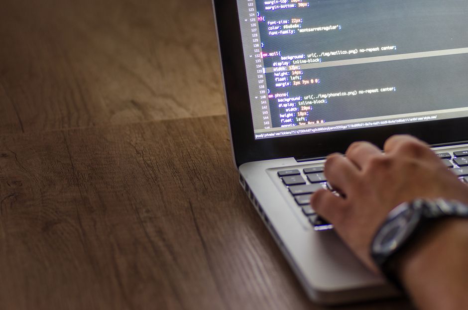 Преподаватель по Python и учебным проектам